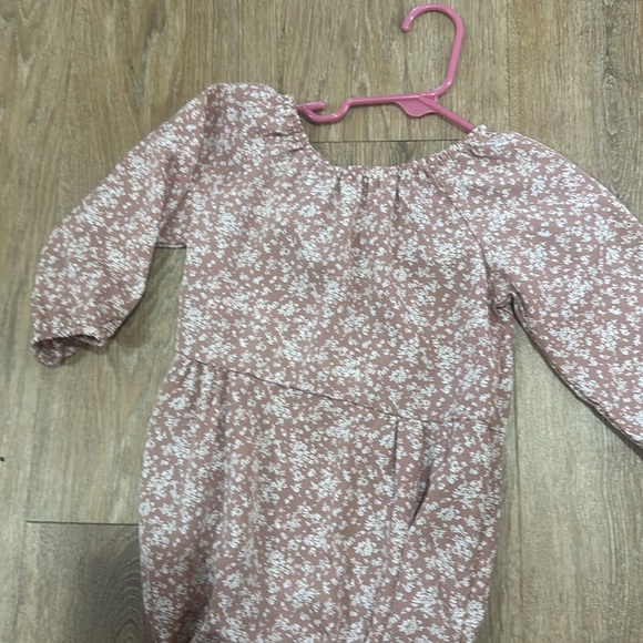 Toddler girls bodysuit size 4t - Picture 2 of 3
